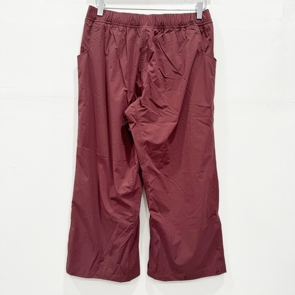Mountain Hardwear Capri Pants Red Hiking Camping Outdoor Gorpcore Medium - Picture 2 of 8